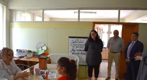 Екипът на Дневен център &bdquo;Милосърдие&ldquo; към &bdquo;Каритас&ldquo;-Русе откри обновена кухня и стая за игротерапия