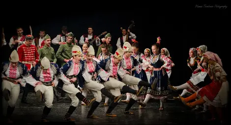 80-годишни старци и баба Хуба вдъхновили Богдан Донев за нов танц