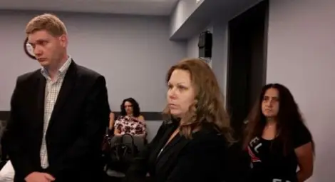 Пет години болници връщат Камелия да се долекува вкъщи