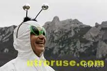 Британски политик имал дете от извънземна