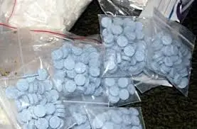 Дилър на екстази ще чака присъда в Белене до есента Дилър на екстази ще чака присъда в Белене до есента