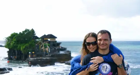 Силвия Митева посрещна 2015-а сред палмите на остров Бали