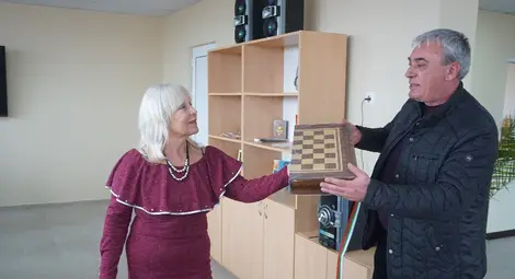 Пенсионерски клуб "Мъдрост" влезев ремонтирания си клуб на Първа пролет (фотогалерия)