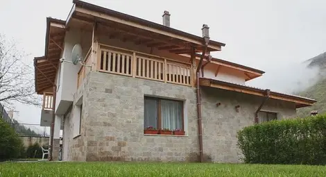 Само в Абсурдистан: 3 пъти уволняват и връщат на работа Янаки с къщата за тъщата