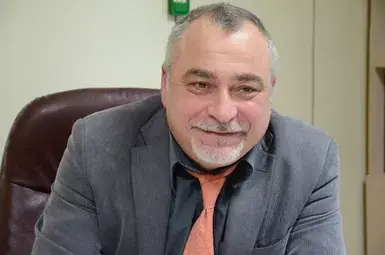 Д-р Камен КОЖУХАРОВ