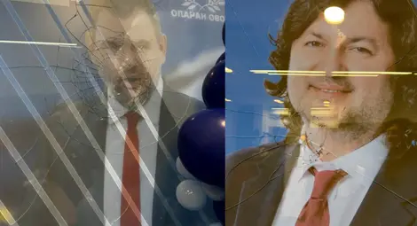 Полицията коригира мерника на новинарите - стъклата на офиса на ДПС-Ново начало не са счупени с изстрели Полицията коригира мерника на новинарите - стъклата на офиса на ДПС-Ново начало не са счупени с изстрели