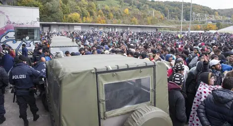 Европейски държави налагат ограничения за пропускането на мигранти на териториите си