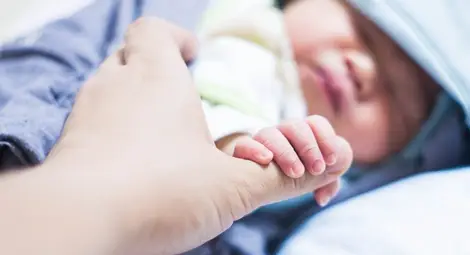 Опасен вирус атакува бебетата