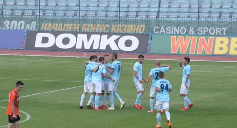 &bdquo;Дунав&ldquo; прегази &bdquo;Витоша&ldquo; в похода за оцеляване