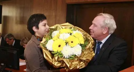 Букет и "Наздраве!" за Везната Събина Павлова Букет и "Наздраве!" за Везната Събина Павлова