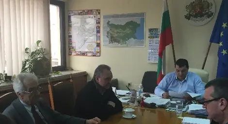 Алея на славата ще разказва  историята във Военния клуб