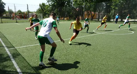 Футболен турнир събра ученици от община Ценово /галерия/