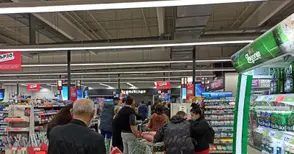 Жена с 21 кражби от „Кауфланд“ за месец и половина се отърва с пробация