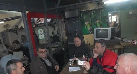 16 двойки разцакаха предколеден турнир по белот в Средна кула