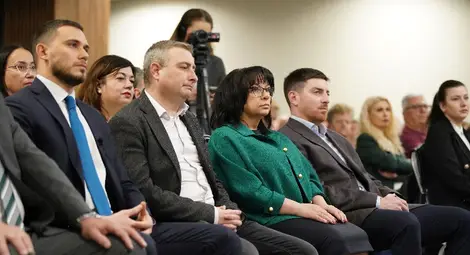 ГЕРБ–СДС залага на експертиза, опит и млади лица в Русе, Теменужка Петкова: Доказахме, че нямаме неизпълнено обещание! ГЕРБ–СДС залага на експертиза, опит и млади лица в Русе, Теменужка Петкова: Доказахме, че нямаме неизпълнено обещание!