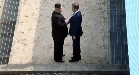 Пробив в отношенията между Северна и Южна Корея след 65 години