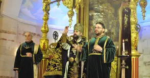 Арменците се поздравиха с Рождество и Богоявление