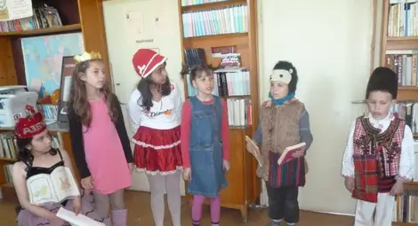 Първолаци от Николово влязоха в книжното царство Букволандия