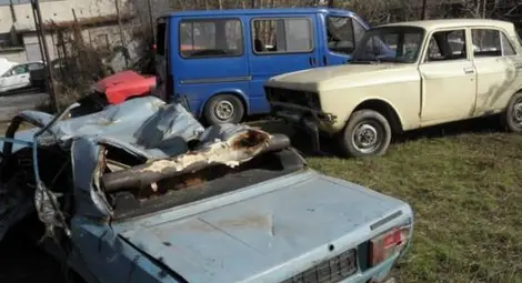 Нова наредба: не можем да продаваме авточасти от старите коли