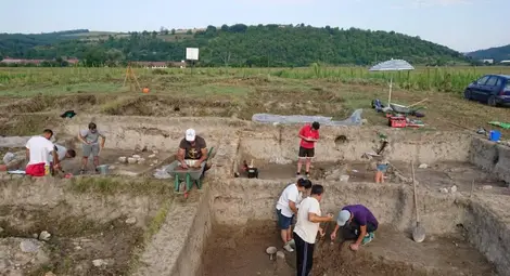 С 57 находки приключиха разкопките на хилядолетна пещ край Бъзовец