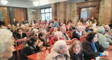 Синдик ще спасява каквото може от парите на вложителите в Русенска популярна каса Синдик ще спасява каквото може от парите на вложителите в Русенска популярна каса