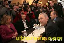 Стоичков събра кръгла маса за акъл на студентите