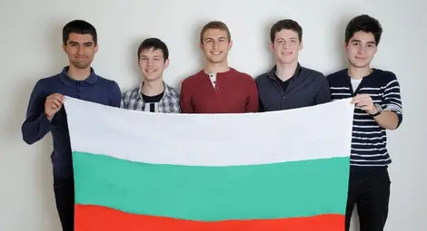 Четирима български ученици с отличия на едно от най-престижните състезания по наука и инженерство в света