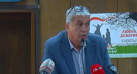 Евгени Игнатов