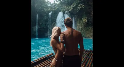 Млади, щастливи, красиви - двойка печели по $9000 на пост в "Instagram" (ГАЛЕРИЯ)