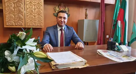 Спорът за остраняването на кмета  Мехмед на път до промени закона