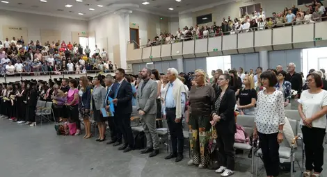 Ново поколение здравни специалисти започва кариерата си в &bdquo;Медика&ldquo;