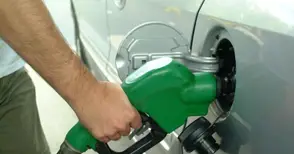 Горивата поскъпват с над 5% до края на годината