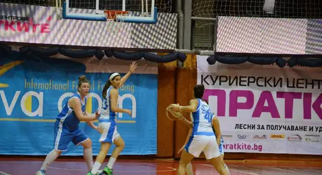 Тихата все още Сантяго  №1 на кръга в Лигата