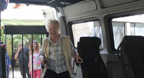 4 нови автомобила за социални услуги в Русе