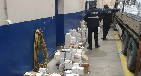 1607 парфюма задържаха митническите служители на Дунав мост