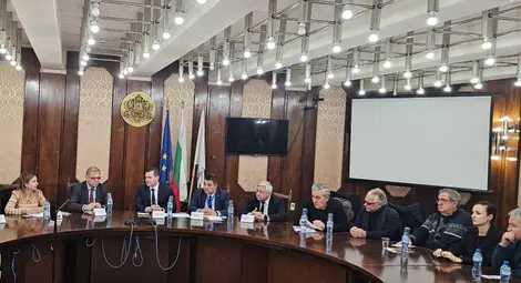 Кметът Милков към министър Попов за въздуха в Русе: Разчитаме на мерки на национално ниво Кметът Милков към министър Попов за въздуха в Русе: Разчитаме на мерки на национално ниво