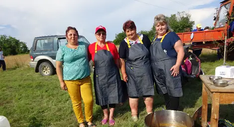 Белцов отбеляза с водосвет и курбан празника Свети Дух /галерия/