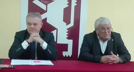 Националният лидер на партия АБВ Румен Петков /вляво/ и водачът на русенската листа Валери Иванов.      Снимка: Авторът