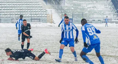 Русенска колония от Разград при снежната загуба на Градския