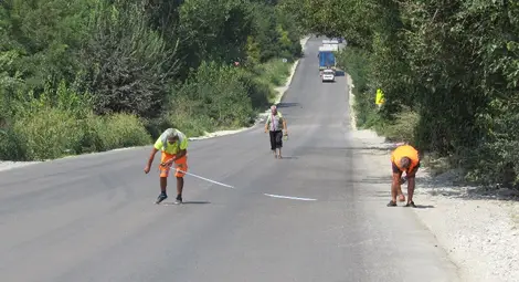 Сигнал на &bdquo;Утро&ldquo; завъртя колелото: Поставят временна маркировка на Отсечката на смъртта Русе-Бяла