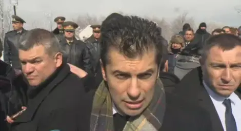 Петков: Паниката с бензина е хибридна атака. Лъжа е, че ще изпращаме войски и изтребители в Украйна