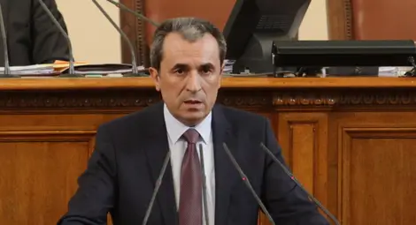 Орешарски: НАТО е предпоставка за икономически растеж