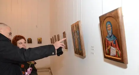 Иконописната традиция възраждат  най-младите майсторки от задругата