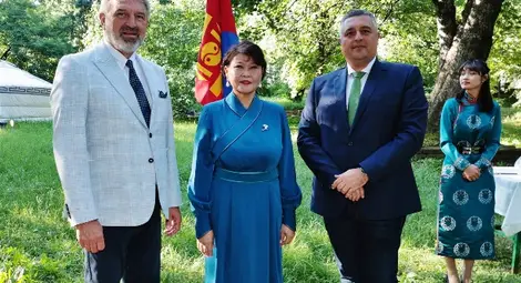 Възможностите за развитие на сътрудничеството обсъди областният управител на Русе Драгомир Драганов с посланика на Монголия Лхагвасурен Саяна