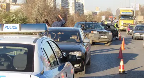 Двама пострадаха при катастрофа в час пик на булевард &bdquo;България&ldquo;