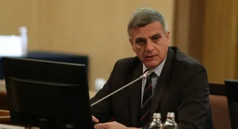 Служебният премиер Стефан Янев пристигна в Глазгоу за срещата на върха за климата