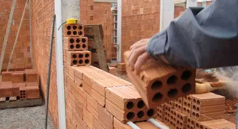 Едва 13 нови жилища в  Русенско за три месеца