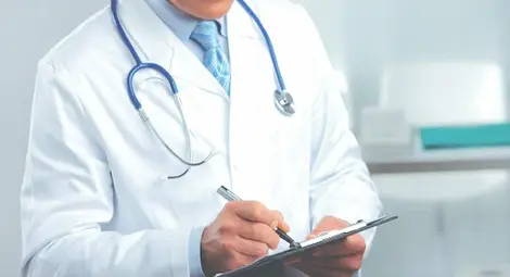 Специалисти от &bdquo;Хигия&ldquo; преглеждат малчугани за сколиоза и затлъстяване