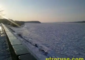 Пожарникари от Тутракан са спасили снощи мъж, паднал в Дунав