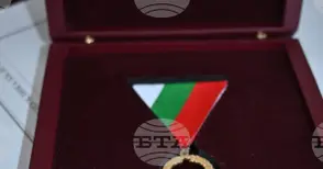 Кметът на Разград и областният управител са отличени с възпоменателни медали от Министерството на отбраната